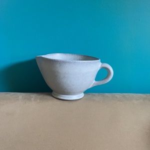 NWT Leanne Ford Crate and Barrel Gravy Boat